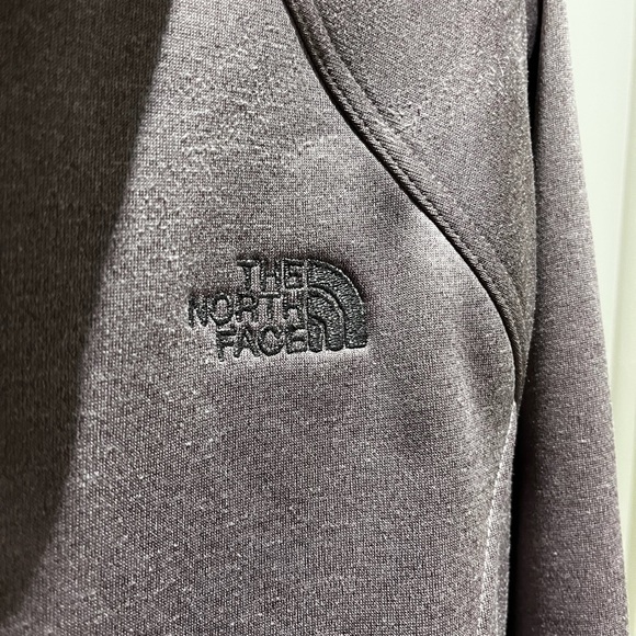 The North Face Women's Lavender Plush Jacket~ size M - Picture 5 of 8